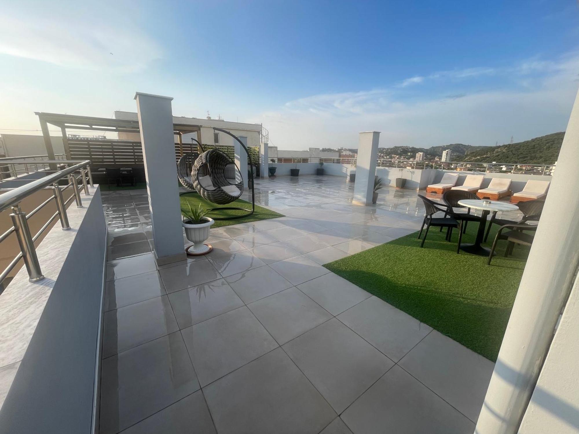 Luxury Rooftop Vlora Exterior photo